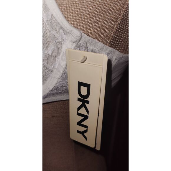 DKNY Bra Signature Lace Demi Bra 451238 Color:DWH 32D NWT - Picture 8 of 10